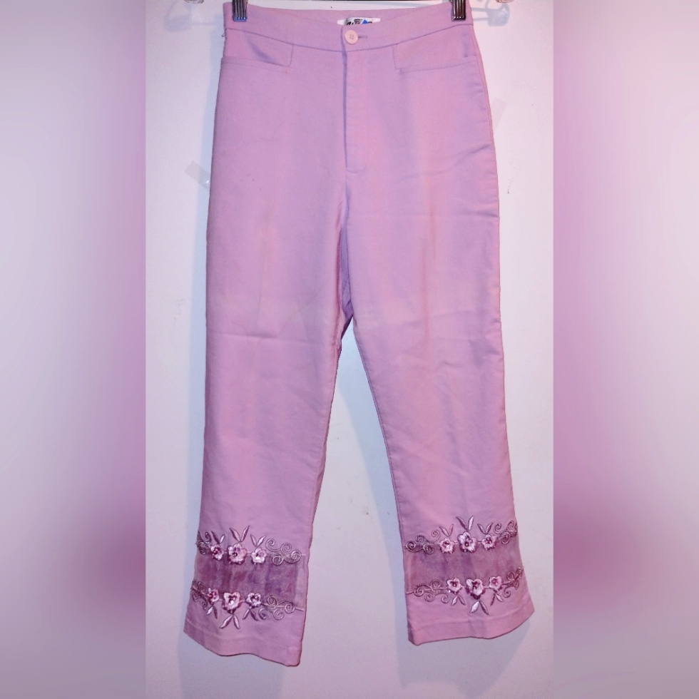 Women's Urs Bespoke Curated Lilac Sheer Cuff Embroidered Sequenced Capri Pants